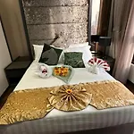 Astra @ 8 Kia Peng Suites